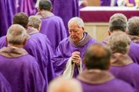 La Comunidad tardará de 4 a 6 meses en tramitar expediente contra Obispado de Alcalá por cursos sobre homosexuales