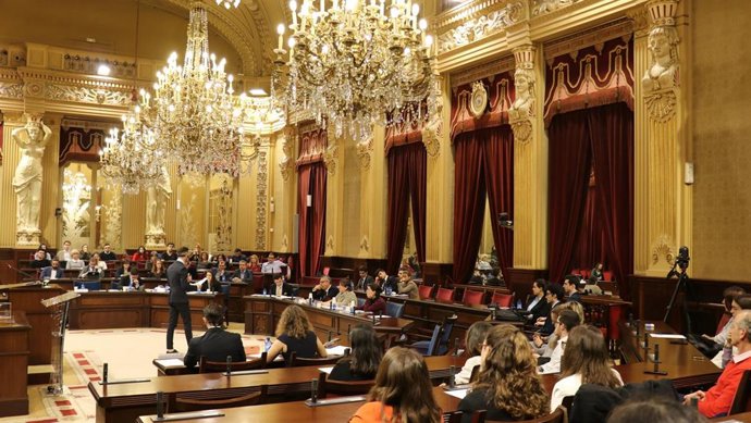 El Parlament vota este martes la Ley de Patrimonio Inmaterial en el último pleno