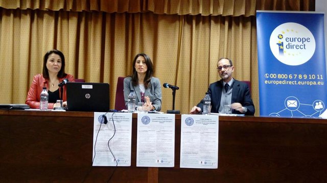 La diputada provincial Carmen Belén López, en las jornadas sobre la UE.