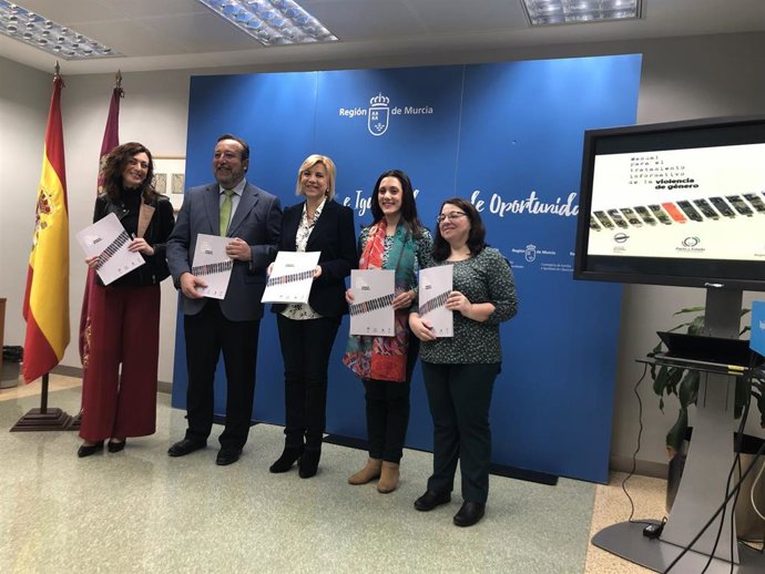 Manuel para el tratamiento informativo de la violencia de género