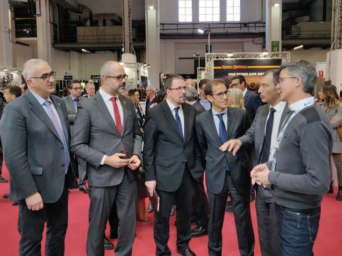 Fira.- Buch inaugura el salón Vive la Moto Barcelona que acogerá a 35.000 visita