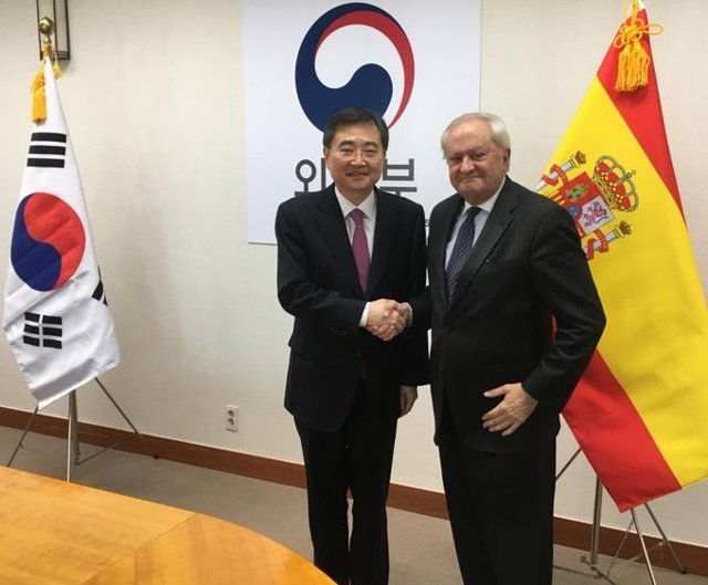 Secretario de Estado de Exteriores viaja a Seúl para impulsar la relación y anal