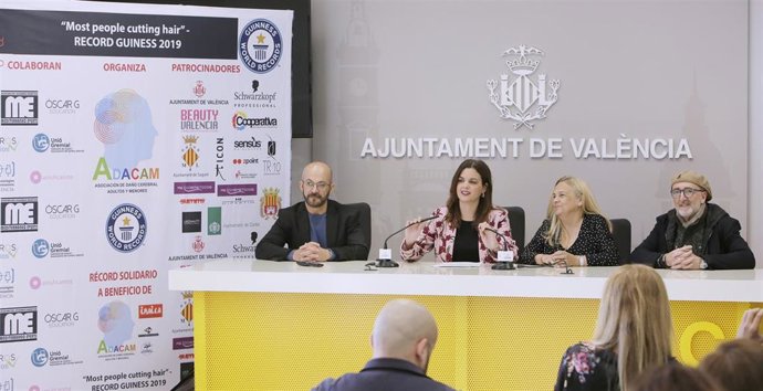 Ndp+ Fotos Rcord Guinness Talladors De Pl