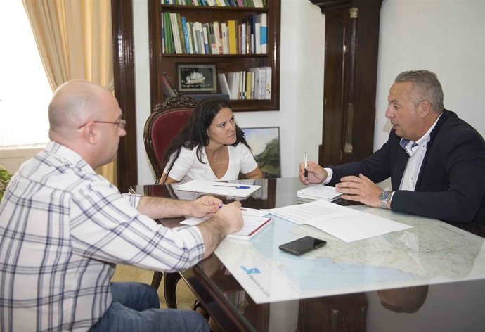 CádizAlDía.- Diputación renueva su colaboración con SOS Bebés Robados Cádiz