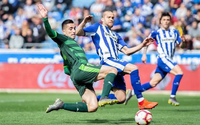 Soccer: La Liga - Deportivo Alaves V SD Eibar