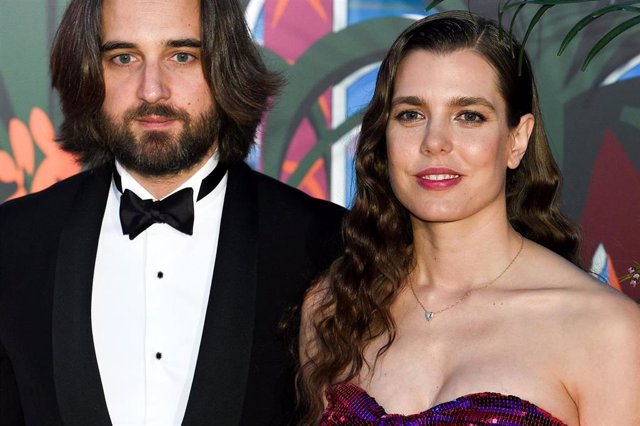 Carlota Casiraghi y Dimitri Rassam estarían organizando su boda doble para este 