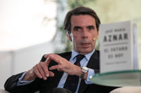 Aznar advierte de que "o se desarticula el golpe de estado en Cataluña o se llevará a España por delante"