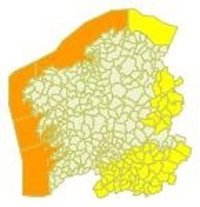 El aviso por nieve seguirá este sábado en la montaña de Ourense y Lugo y en el litoral atlántico será naranja por olas