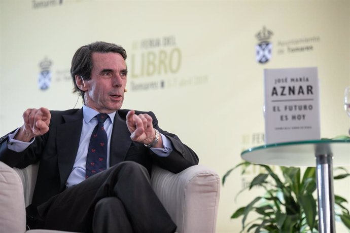 José María Aznar, presenta su último libro 'El futuro es hoy' en la XI Feria del