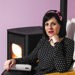 La toledana Vanessa Jiménez presenta en Burguillos 'De pájaro y muertes', debut 