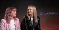 Maisie Williams y Sophie Turner, avanzan el final de Juego de Tronos: El Rey de La Noche dará la gran sorpresa