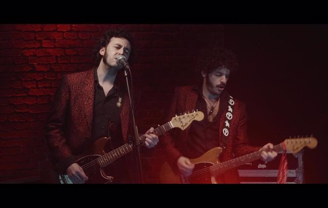 Los Fesser presentan Adictos a los dos, primer videoclip de su nuevo álbum