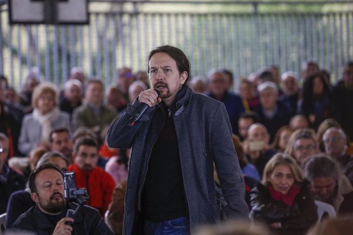 Pablo Iglesias en un acto con varios colectivos sociales en Gijón