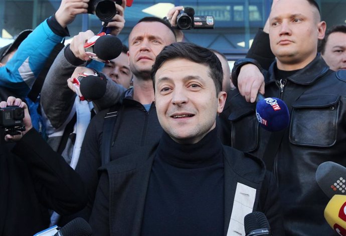 Zelensky undergoes drug and alcohol test in Kiev