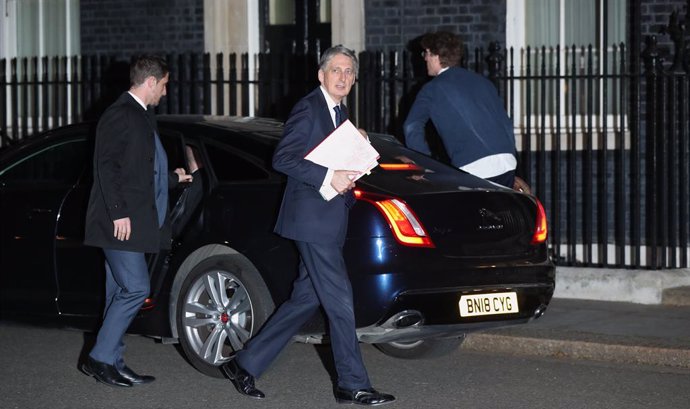 R.Unit.- Hammond demana al Parlament que se centri a treure endavant el 'Brexit'