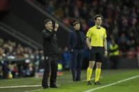 Mendilibar: "La lesión de Ramis ha sido determinante para que nos llegaran con más facilidad"