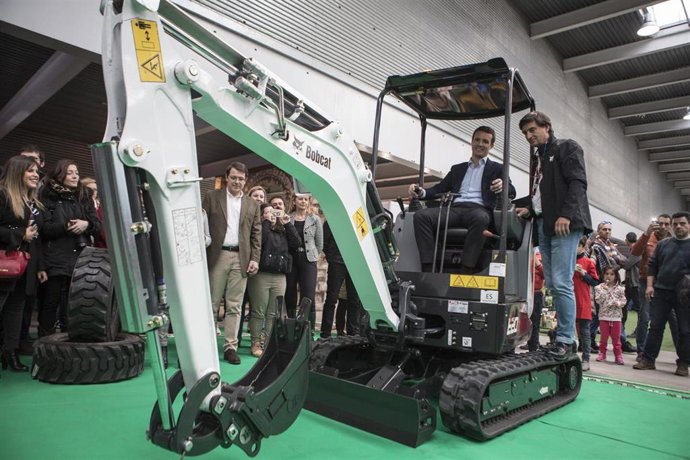 El presidente del Partido Popular, Pablo Casado, visita la Feria Raíces-Zamora R