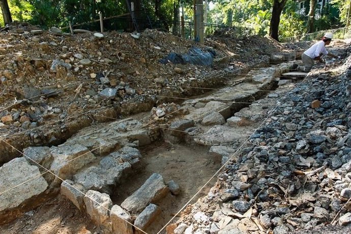 Hallan un tesoro arqueológico de más de 30.000 piezas bajo el zolológico de Río 