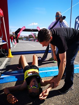 Almería.-Puertos.- Unas 700 personas participan en la carrera '10 Km del Puerto 