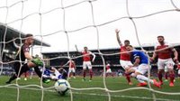 El Arsenal cae en Goodison Park y pone en peligro su puesto 'Champions'