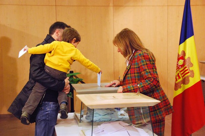 Crece la participación en Andorra en una jornada electoral sin incidencias