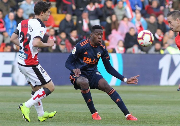 Soccer: La Liga - Rayo Vallecano v Valencia 
