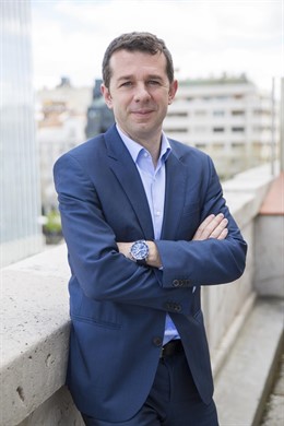 Economía.- Juan Velayos se suma a la candidatura liderada por Tusquets a la Cáma