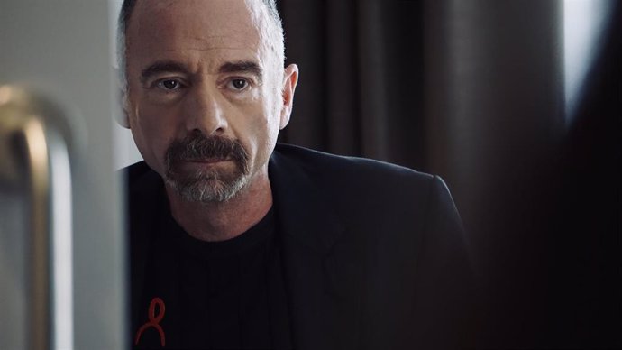 La primera persona curada de sida apoya la iniciativa española que pide a los po