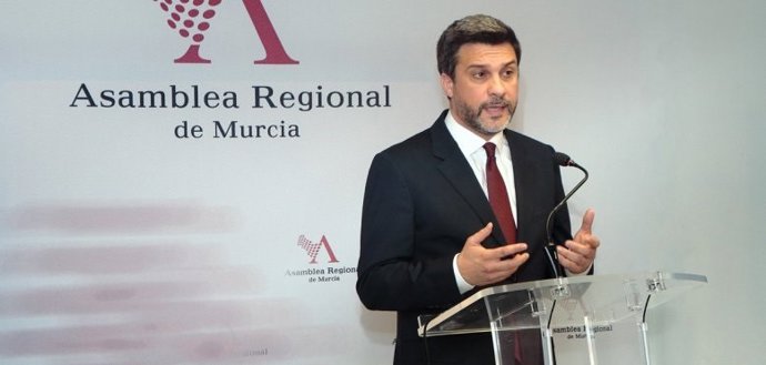 López (PSOE): "El PP ha sido el enemigo público número uno del soterramiento en 