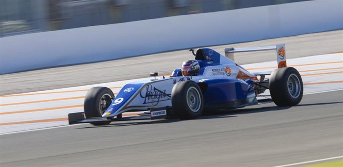 L centro de tecnificación del circuit convoca sus becas de automovilismo para el