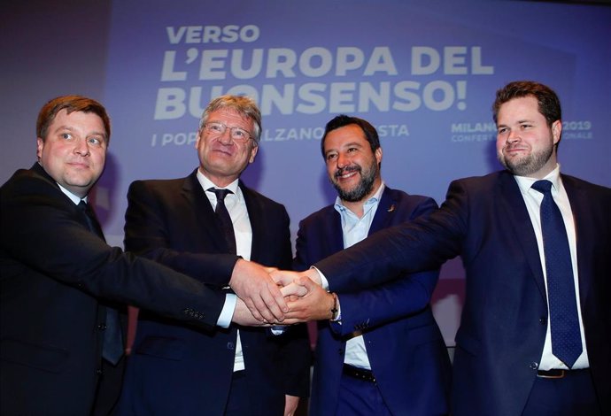 UE.- La Liga de Salvini y AfD formarán un nuevo grupo en la Eurocámara junto a o