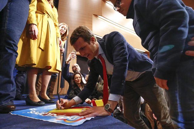 Acto del PP con militantes en Salamanca (Castilla y León) en el que interviene e