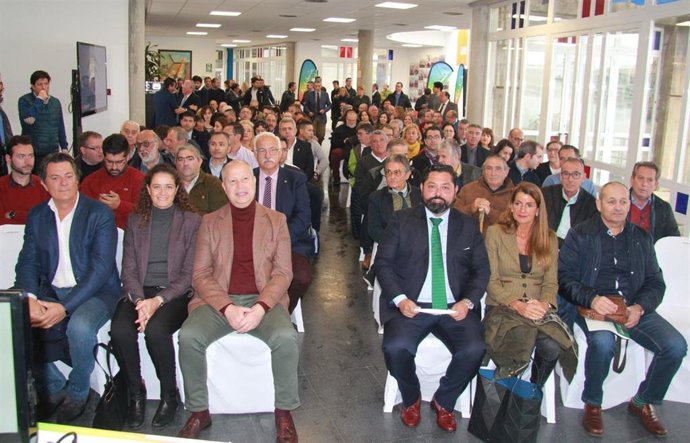 Educación.- Educación y Deporte adelante la convocatoria y el pago de las ayudas