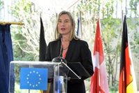 La UE trabajará por que haya elecciones en Venezuela sin abandonar la amenaza de más sanciones