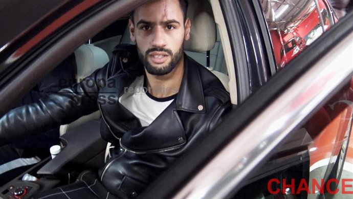 Exclusiva: La cicatriz de Asraf Beno tras su pelea al descubierto sin maquillaje