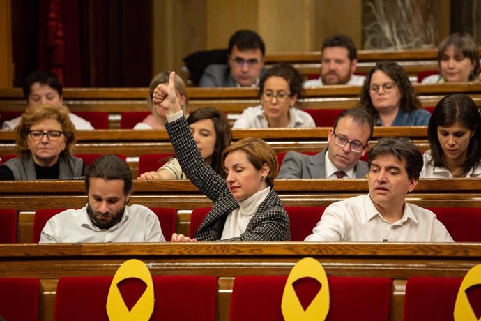 Se reanuda el pleno en el Parlament de Cataluña