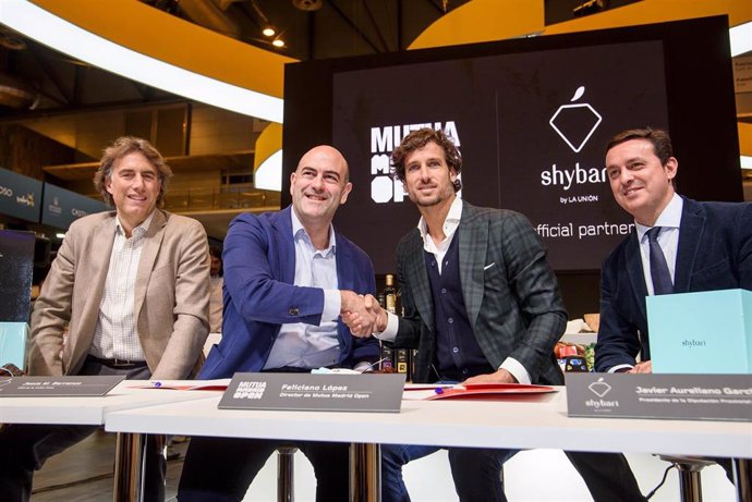 Firma del acuerdo de colaboración entre La Unión y Mutua Madrid Open.