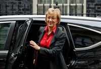 Una dirigente 'tory' confía en que Merkel acepte reabrir el acuerdo del Brexit