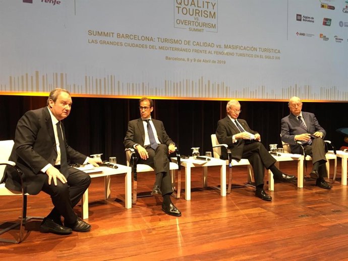 Relat (Fira) llama a alcanzar "un acuerdo de país" sobre el modelo turístico de 