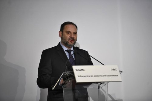  'XI Encuentro de Infraestructuras' organizado por el periódico 'ABC' y la consu