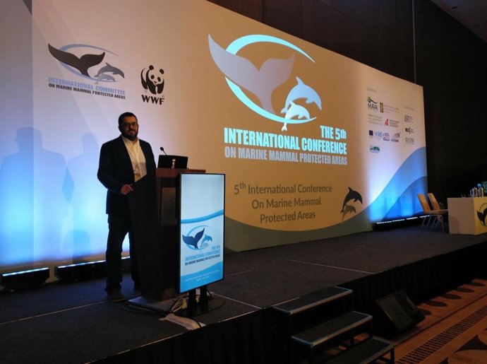 Vidal da a conocer en Grecia políticas de protección marina y contra las prospec