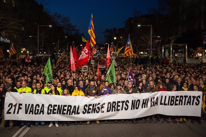 Manifestaciones en Barcelona en apoyo a la huelga general de Cataluña