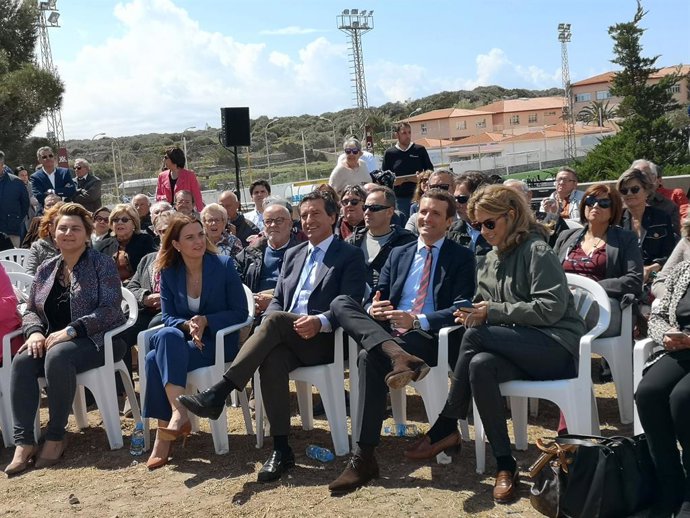 Casado: "Pedro Sánchez és un perill públic per a Espanya"