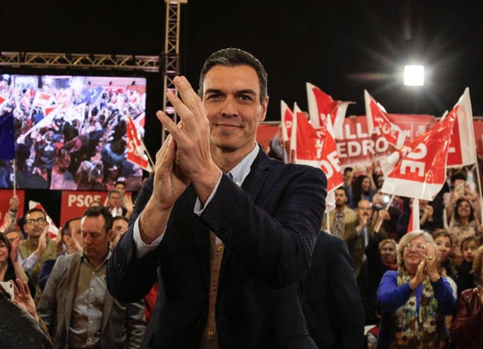 28A.- Sánchez diseña una campaña para captar voto indeciso y urbano, con actos d