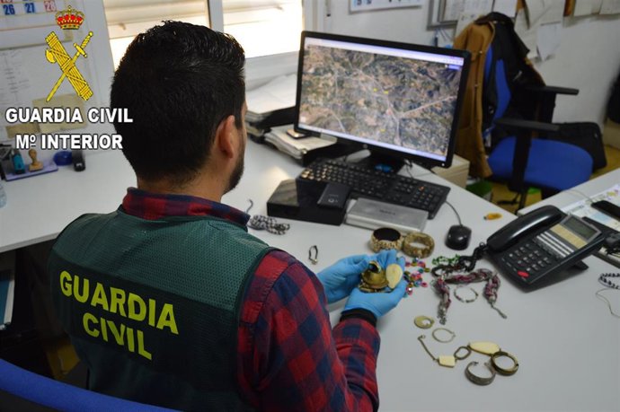 LA GUARDIA CIVIL ESCLARECE 16 ROBOS EN DOMICILIOS OCURRIDOS EN LA BARONIA