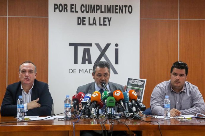 Las asociaciones del sector de taxi de Madrid informan sobre su última propuesta