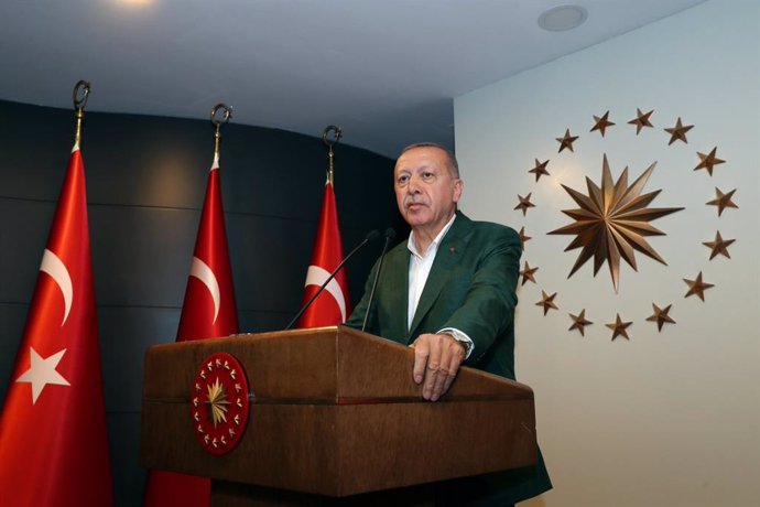 AMP.-Turquía.-Erdogan dice que la oposición no puede clamar victoria en Estambul