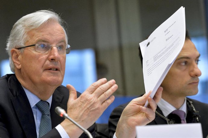 Brexit.- Barnier condiciona la prórroga a que sea "útil" para un pacto entre bri