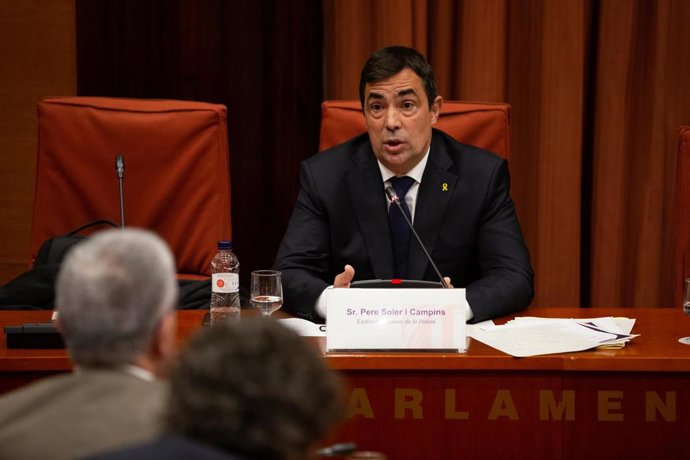 El exdirector de los Mossos dEsquadra, Pere Soler, comparece en el Parlament de Catalunya en comisión sobre los atentados del 17A