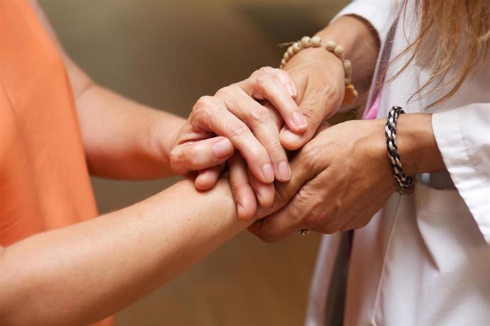 Málaga.- Un programa de "la Caixa" permite acompañar a 3.004 personas en el fina